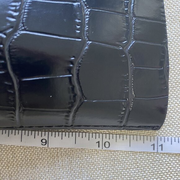 Black Crocodile-Embossed Tote Bag and Matching Pouch - Picture 7 of 9